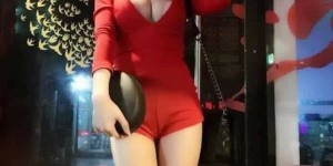 【EV女孩】跪求臉書！「爆乳深V妹」身材有夠飽滿！超兇火辣照引網友瘋傳…