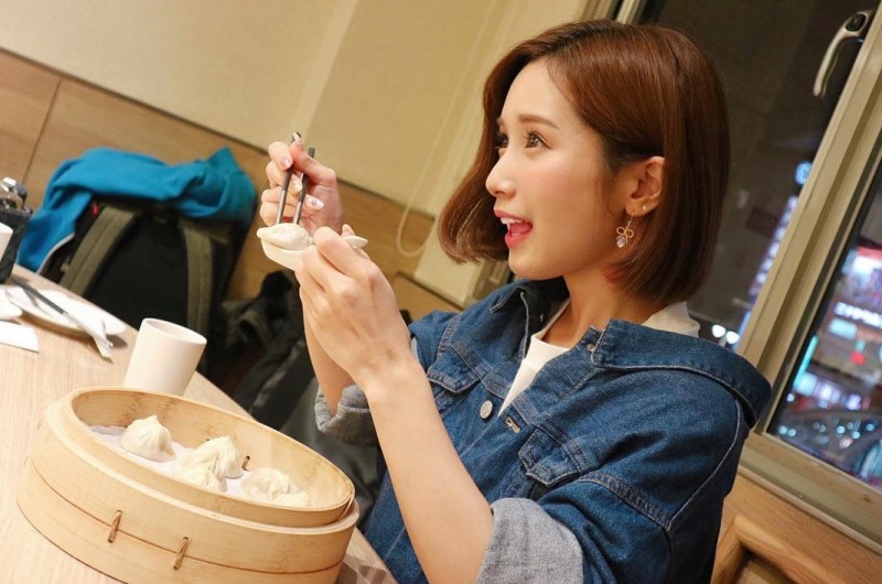 台北捕獲「D槽小隻馬女神」小島南　網狂讚：本人超正！